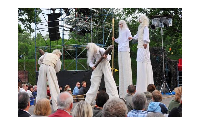 Riesen zur Sagennacht in Burg 2010